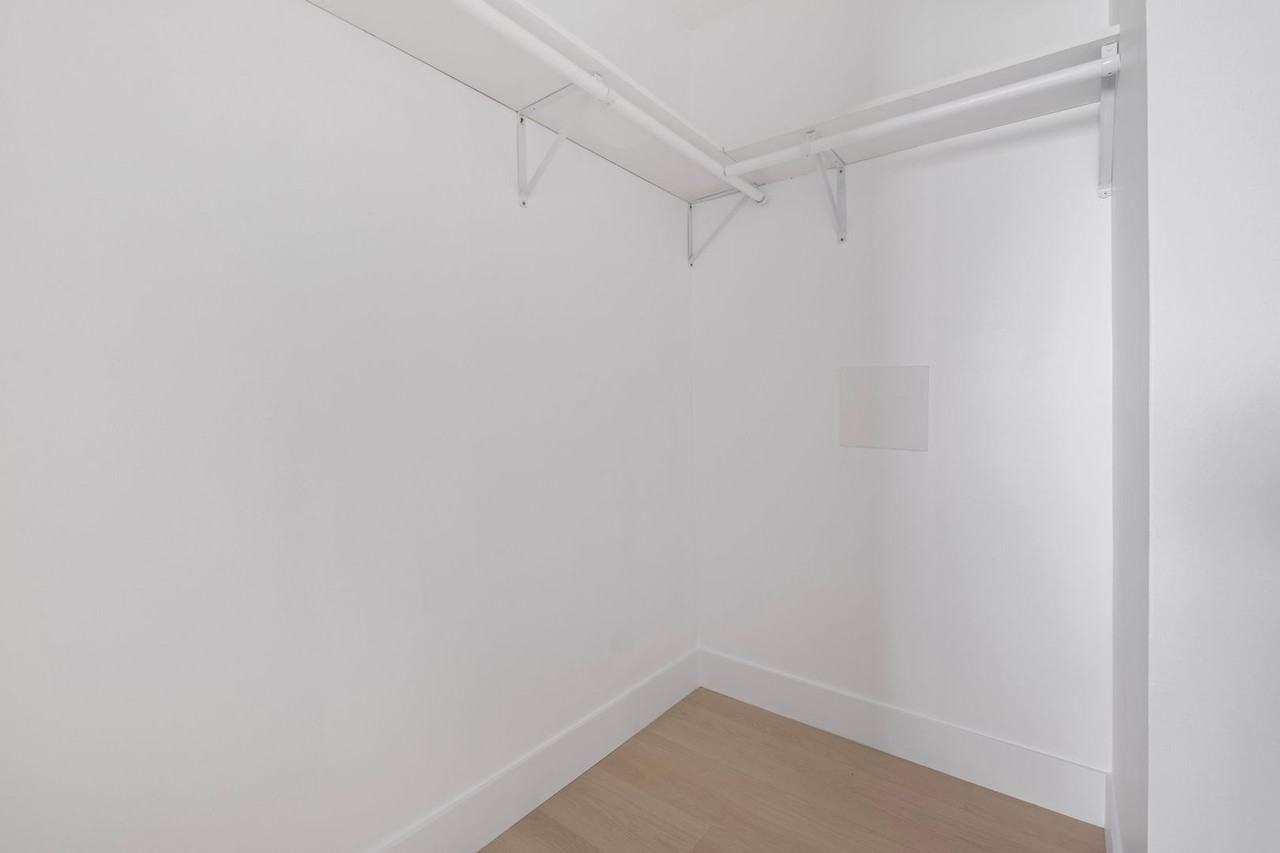 Iowa Apartments - Photo 6 of 15