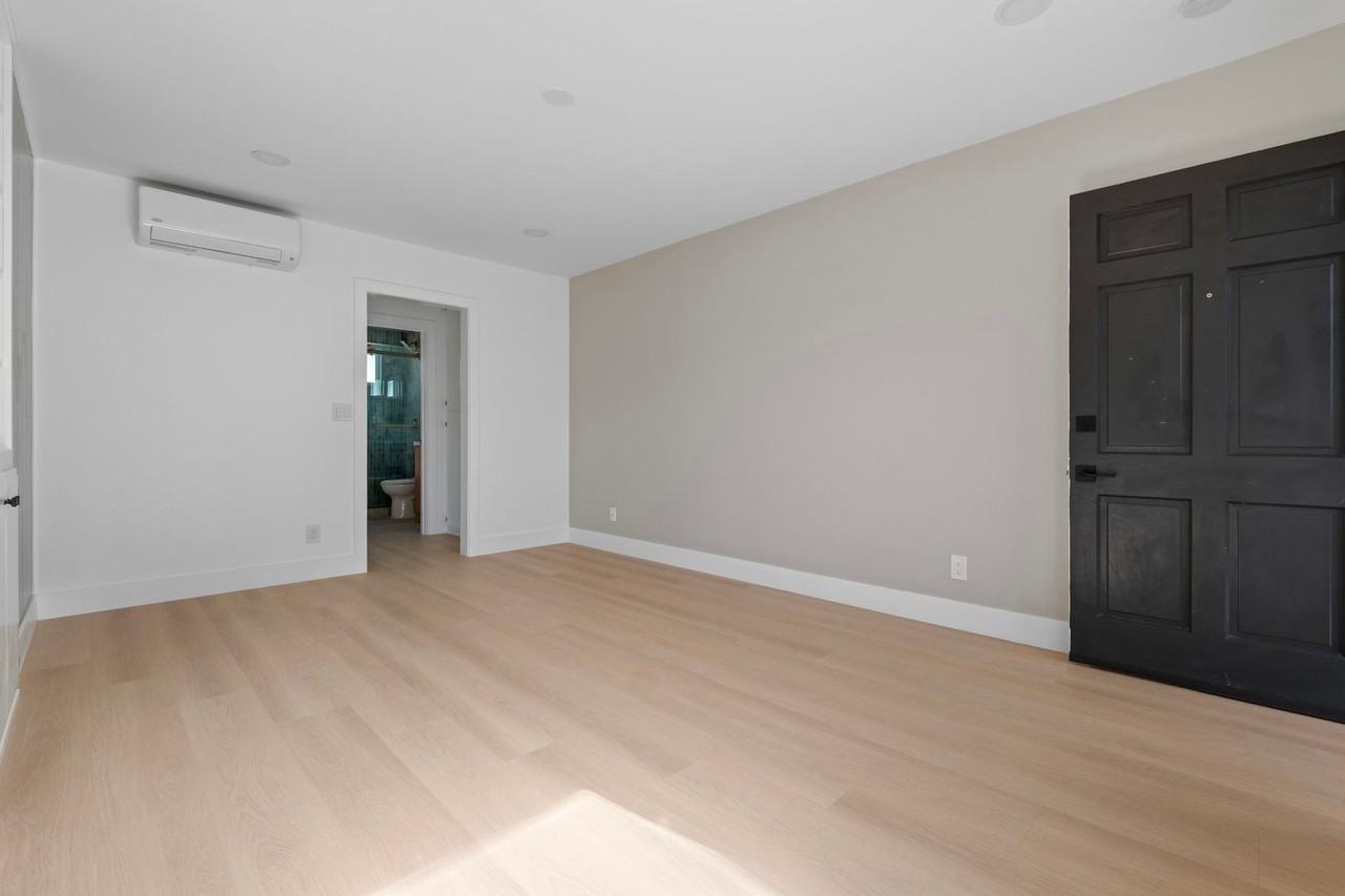 Iowa Apartments - Photo 5 of 12