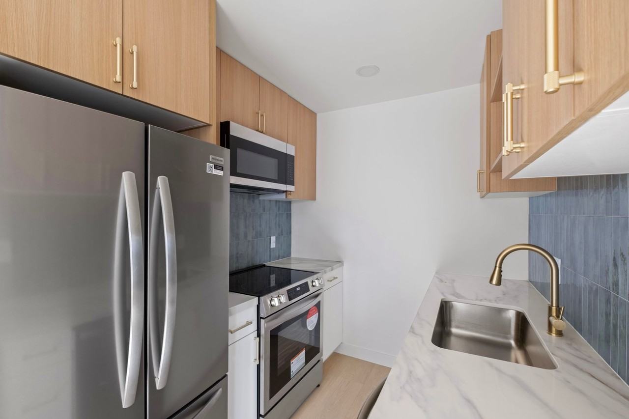 Iowa Apartments - Photo 7 of 12