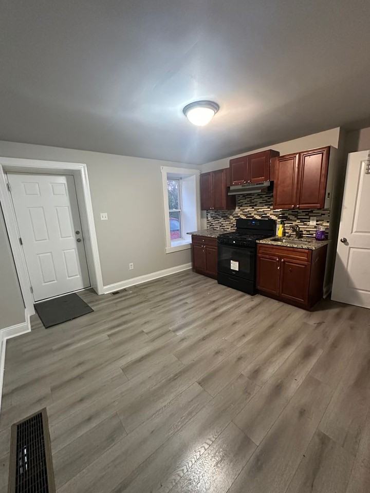 6505 Old Marshall Rd - Photo 4 of 9