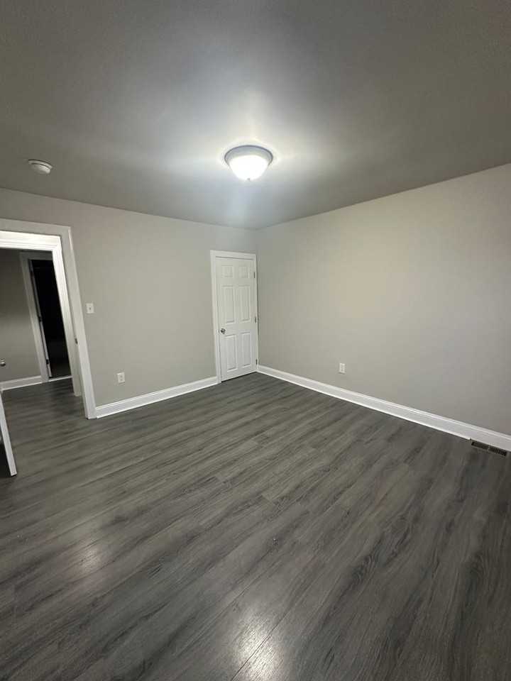 6513 Old Marshall Rd - Photo 5 of 7