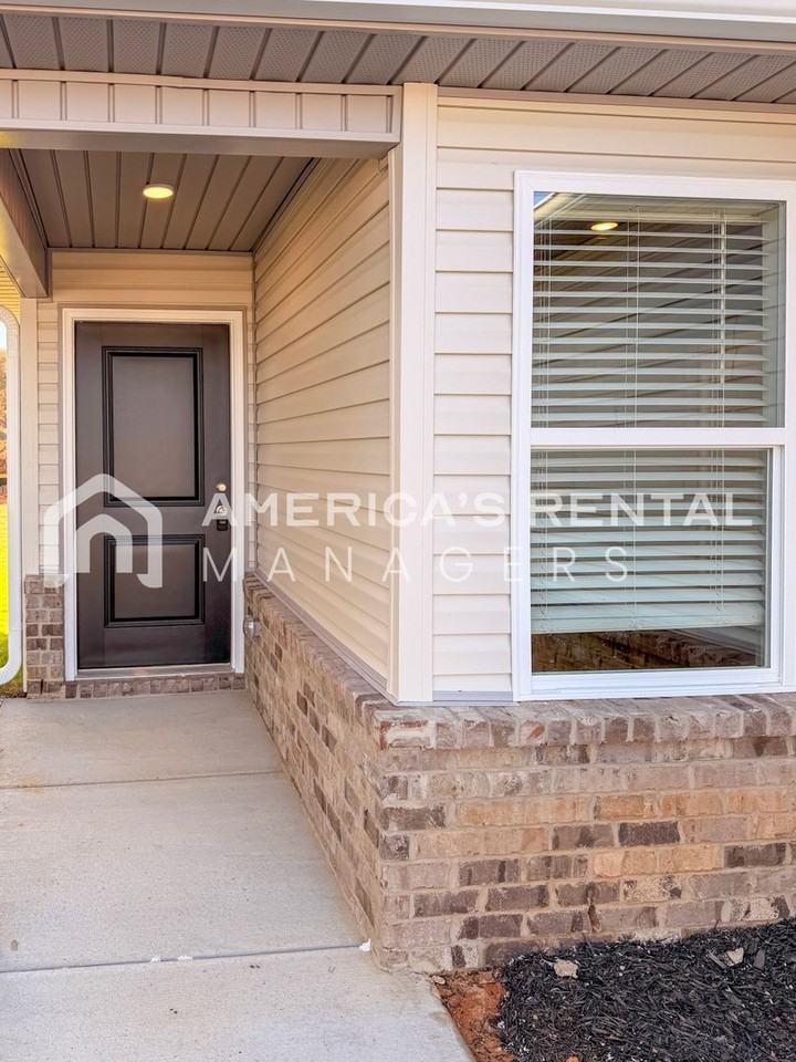 4124 White River Rd - Photo 2 of 24