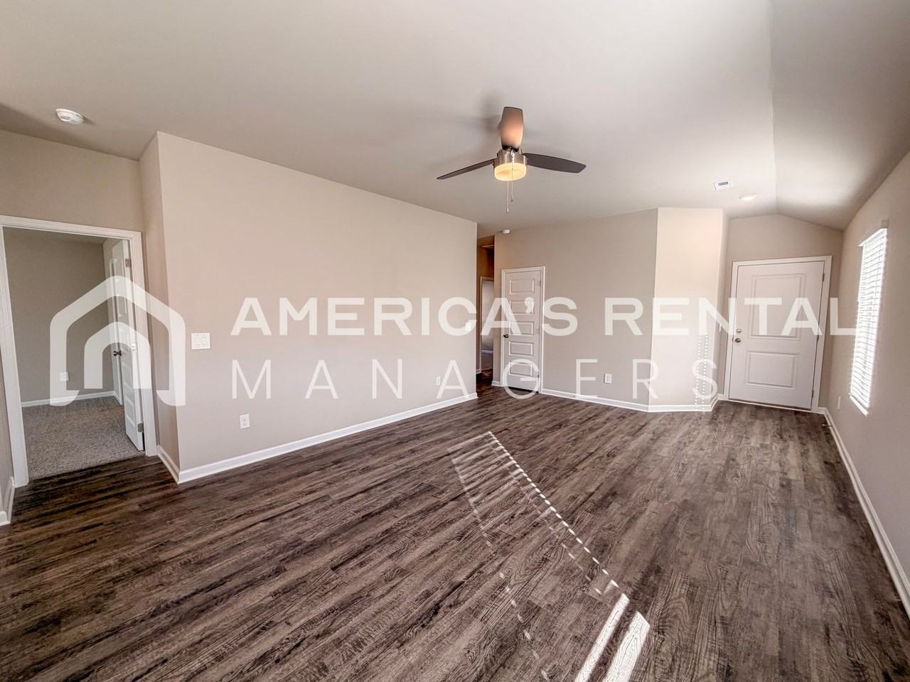 4124 White River Rd - Photo 7 of 24