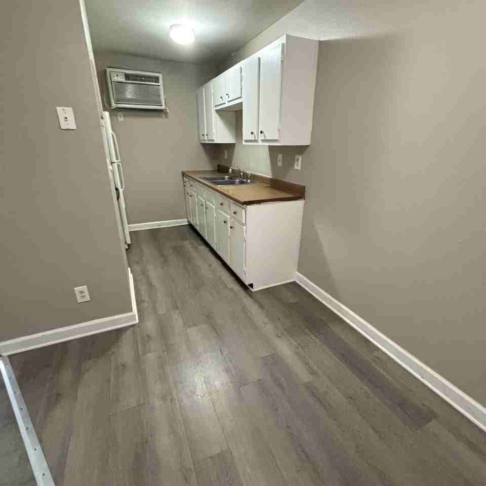 5712 Edson - Photo 5 of 11