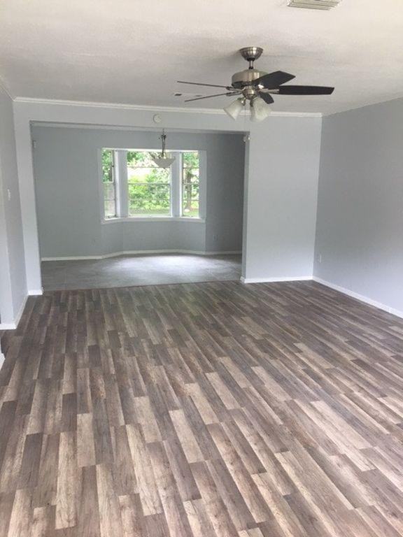 5744 Shipp Dr - Photo 2 of 20