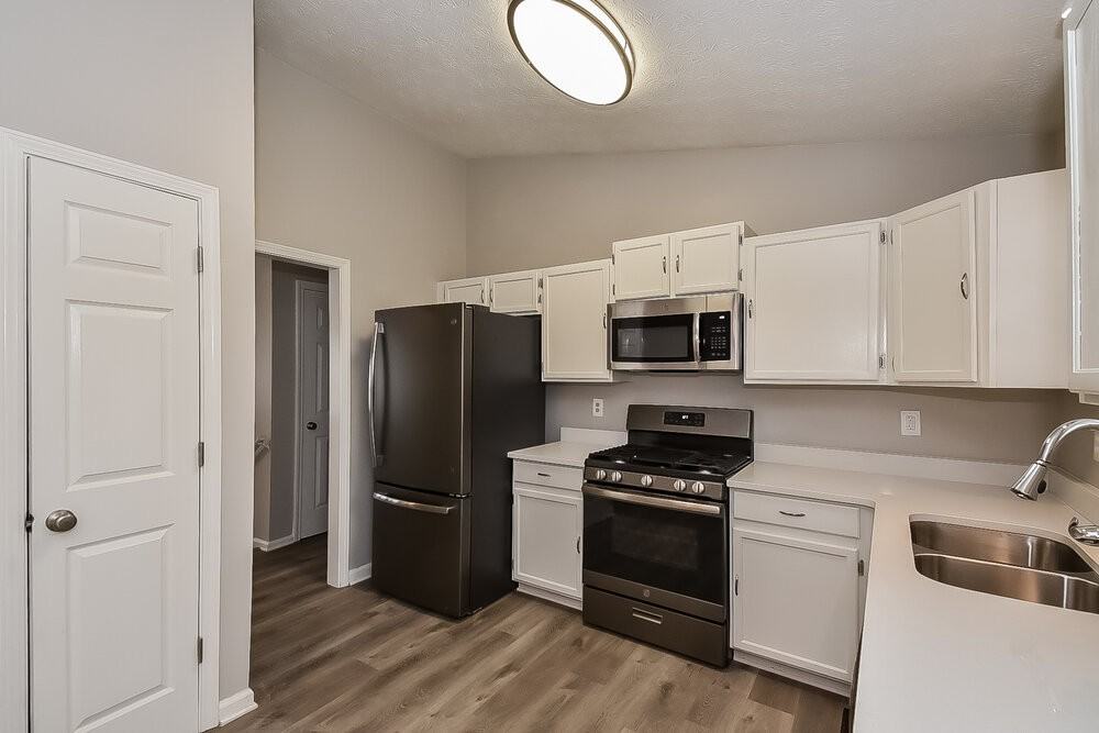 2032 Lown Farm Ln - Photo 7 of 17