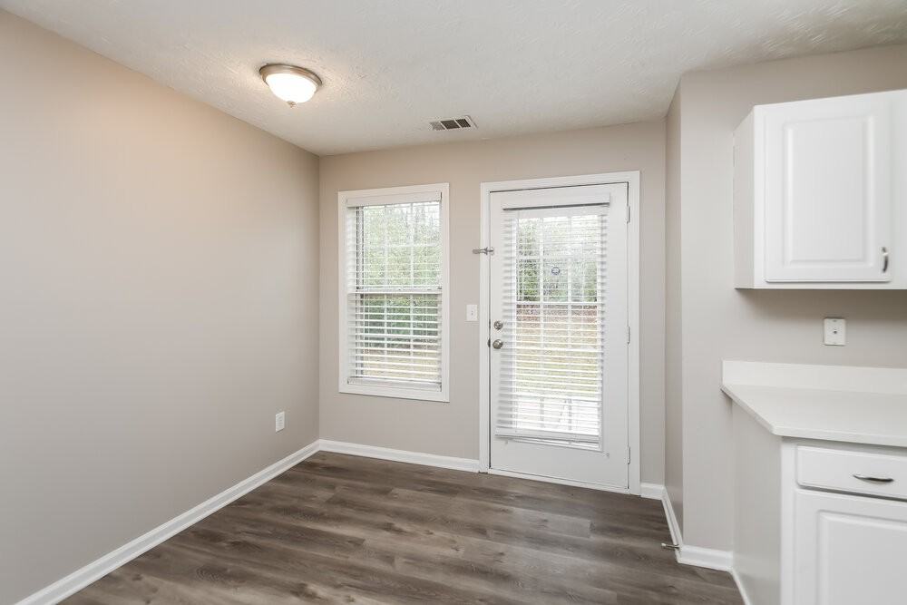 2662 Rainbow Creek Dr - Photo 6 of 17