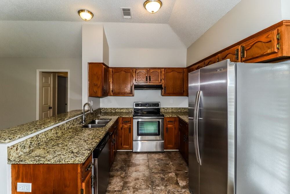 7001 Bellevue Trce - Photo 7 of 16