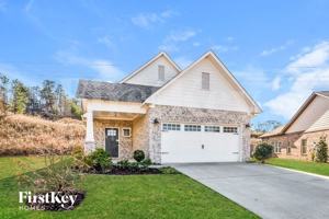 featured image of 1470 Woodridge Pl