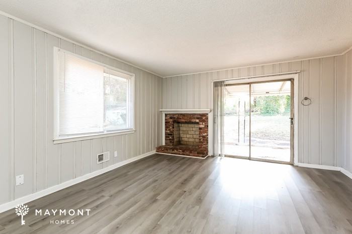 311 E Dorchester Blvd - Photo 5 of 12