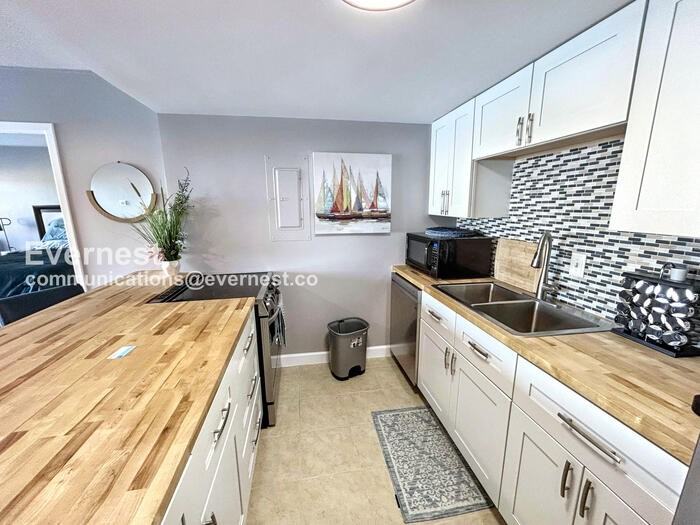 500 Pacific Ave #410 - Photo 3 of 16