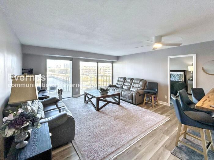 500 Pacific Ave #410 - Photo 5 of 16