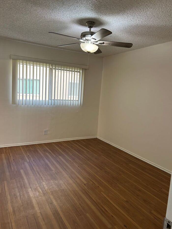 1825 W Crestwood Ln #2 - Photo 7 of 15