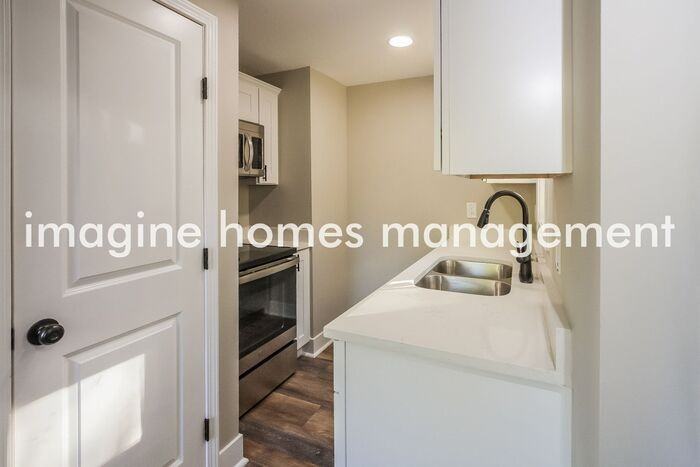 8500 England St - Photo 5 of 17