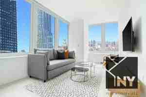 featured image of 180 John St #2516