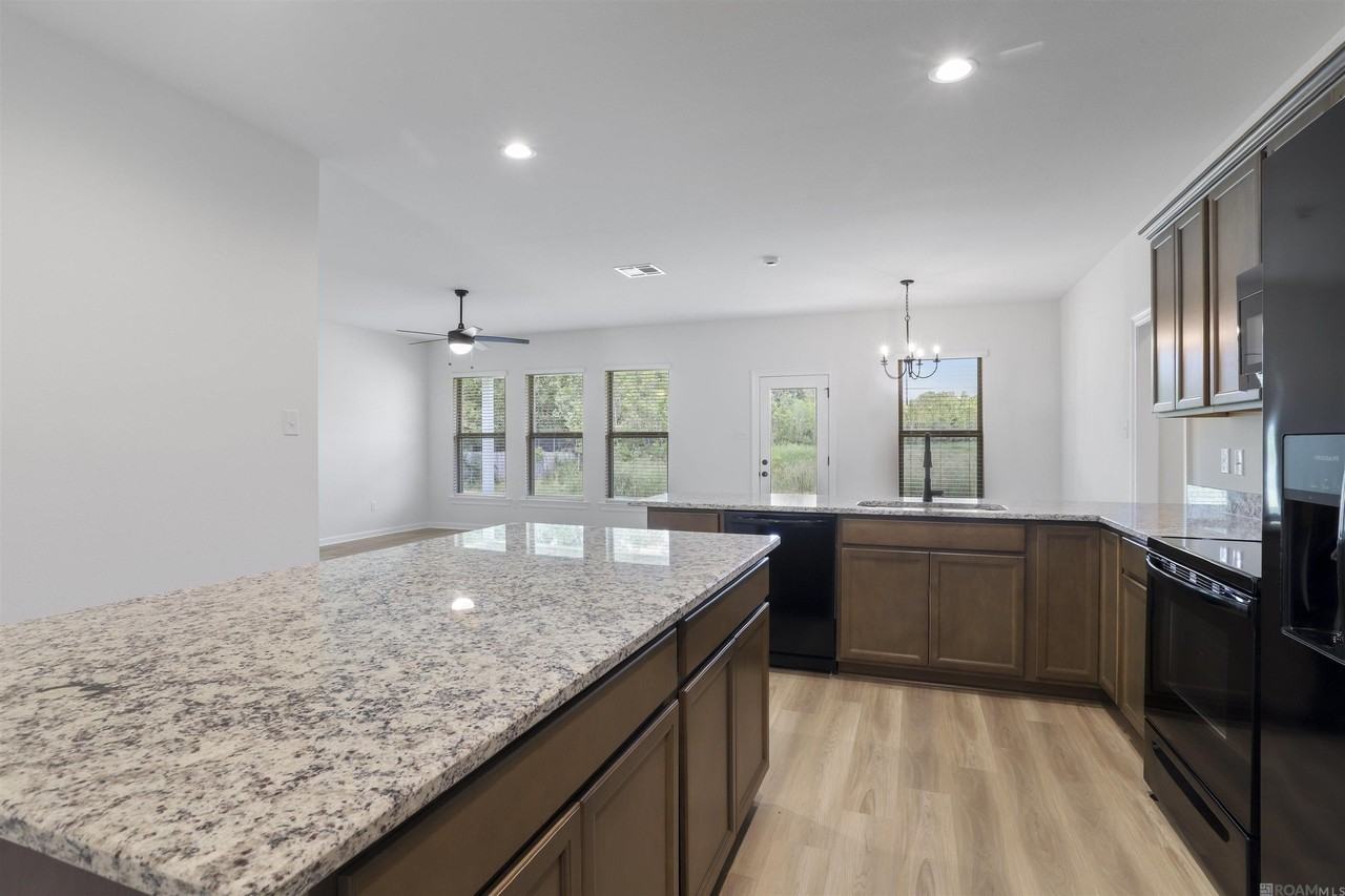 13615 Ball Park Rd - Photo 3 of 14