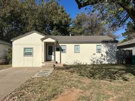 featured image of 2317 Southwest 48th Street