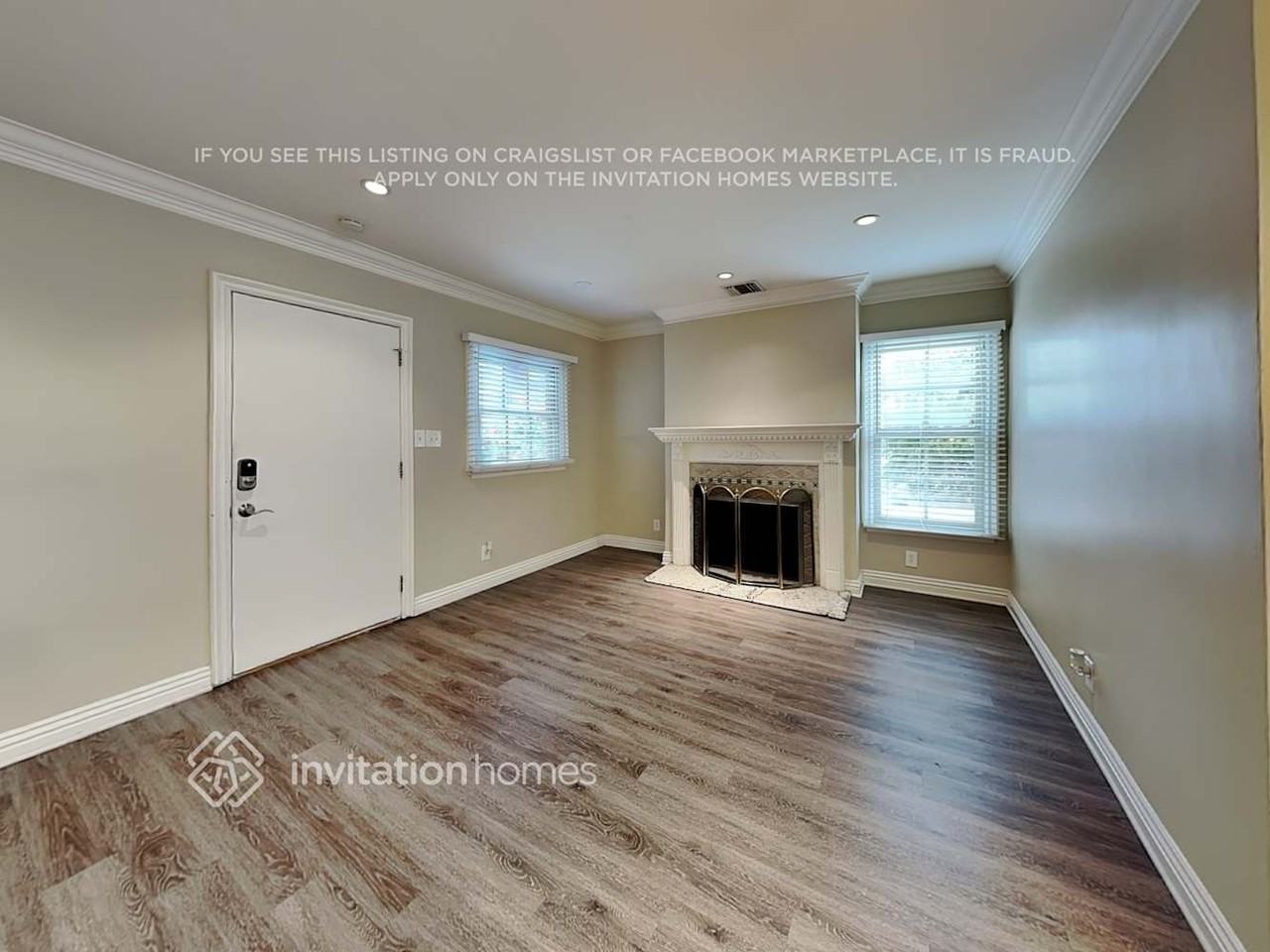 2906 N Frederic St - Photo 4 of 18