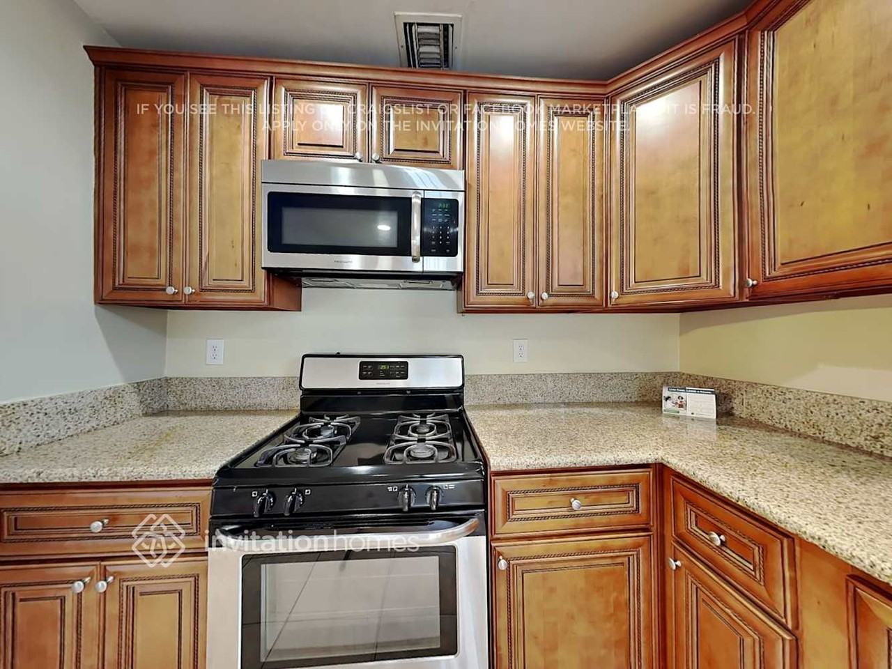 2906 N Frederic St - Photo 7 of 18