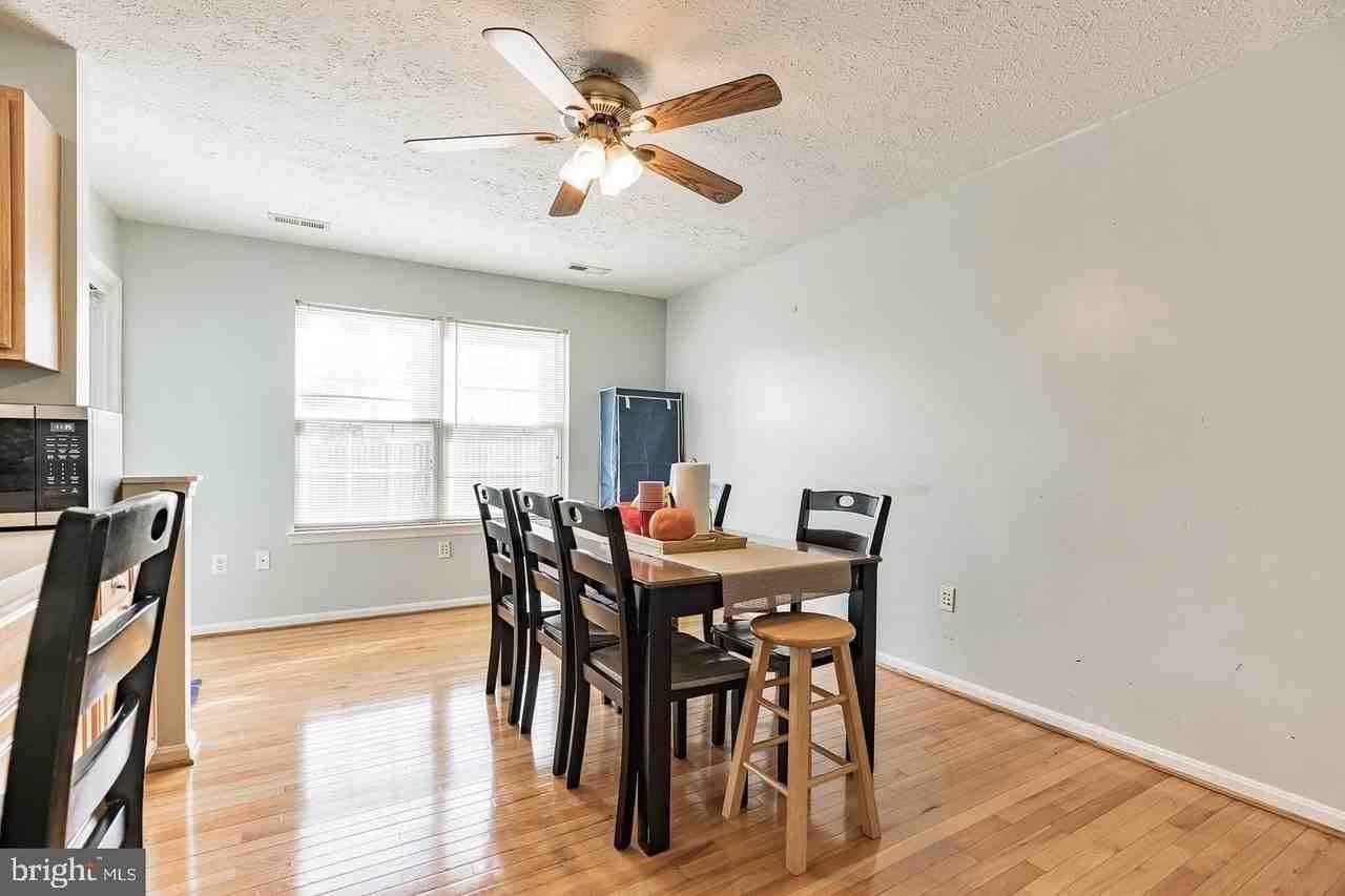 10324 Cassidy Ct - Photo 5 of 14