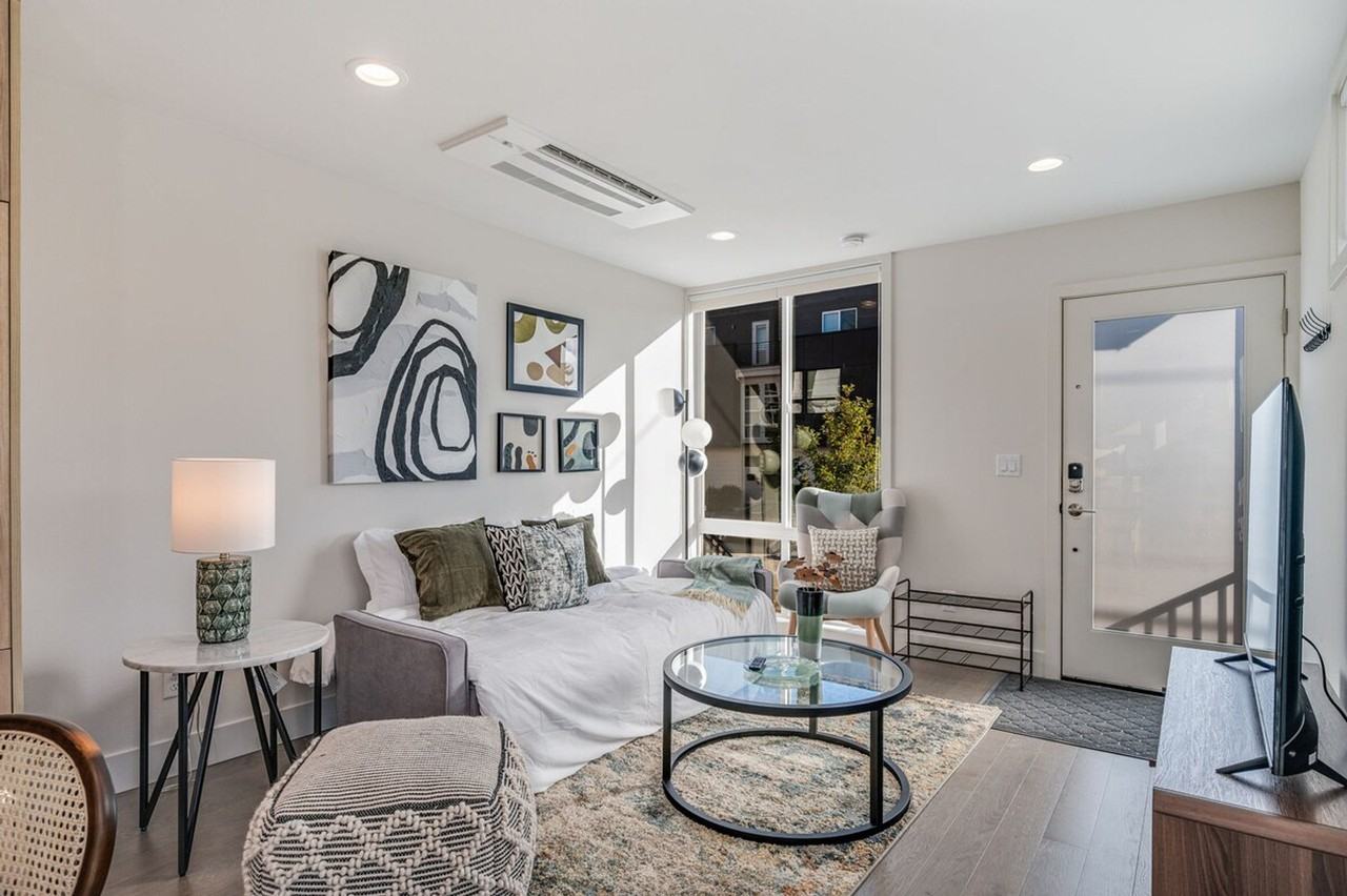 4205 Evanston Ave N #1036016P - Photo 6 of 50