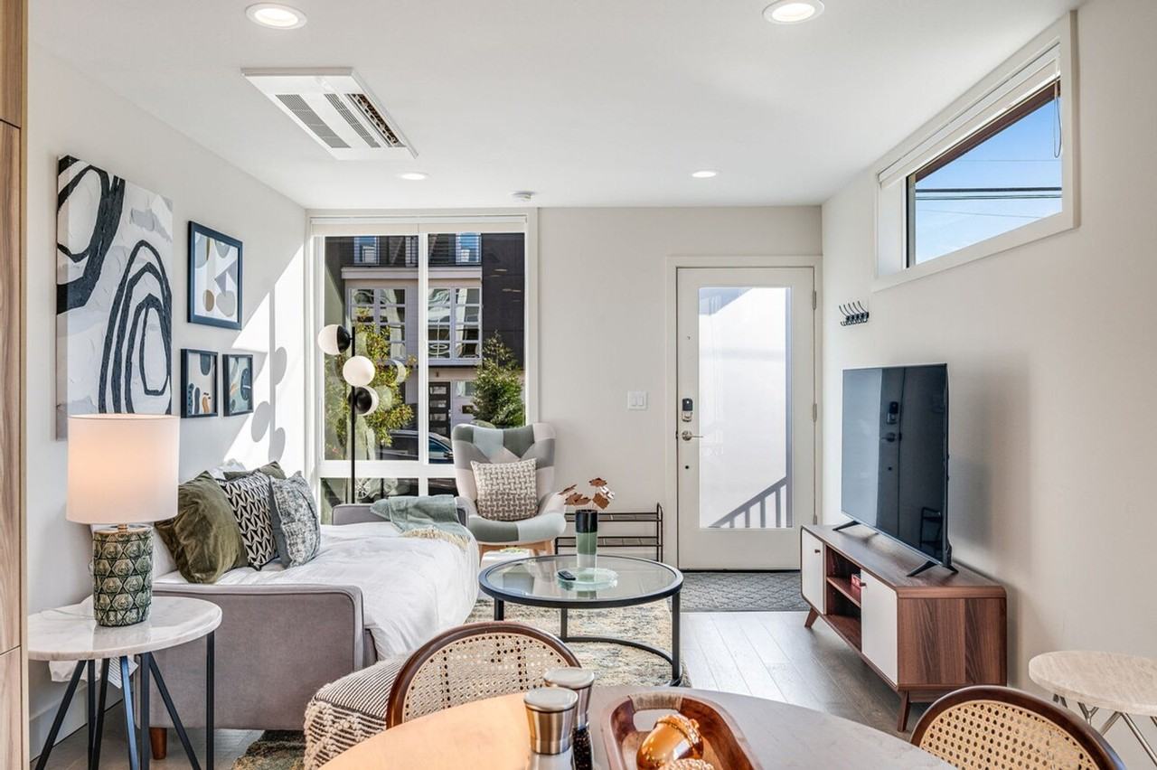 4205 Evanston Ave N #1036016P - Photo 7 of 50