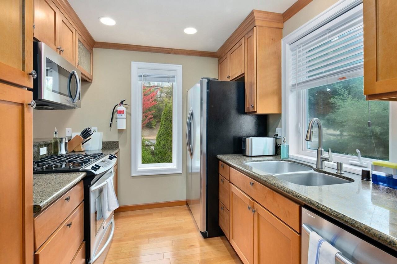 113 27th Ave S #1035856P - Photo 5 of 25