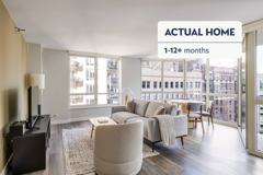 1 East Delaware Place - Photo 1 of 1