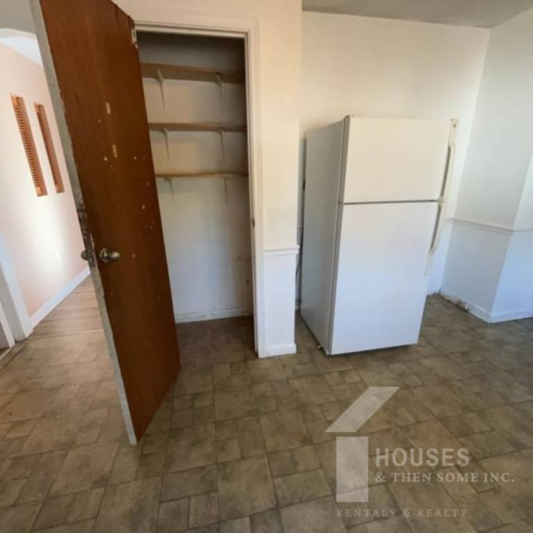 113 Susan Ave - Photo 6 of 20