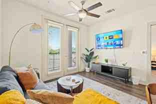 10550 N Central Expy - Photo 1 of 1