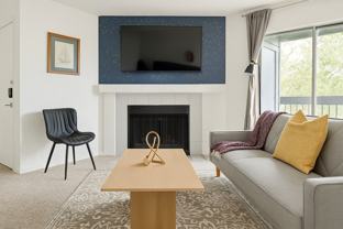 1040 Clayton Ln - Photo 1 of 1