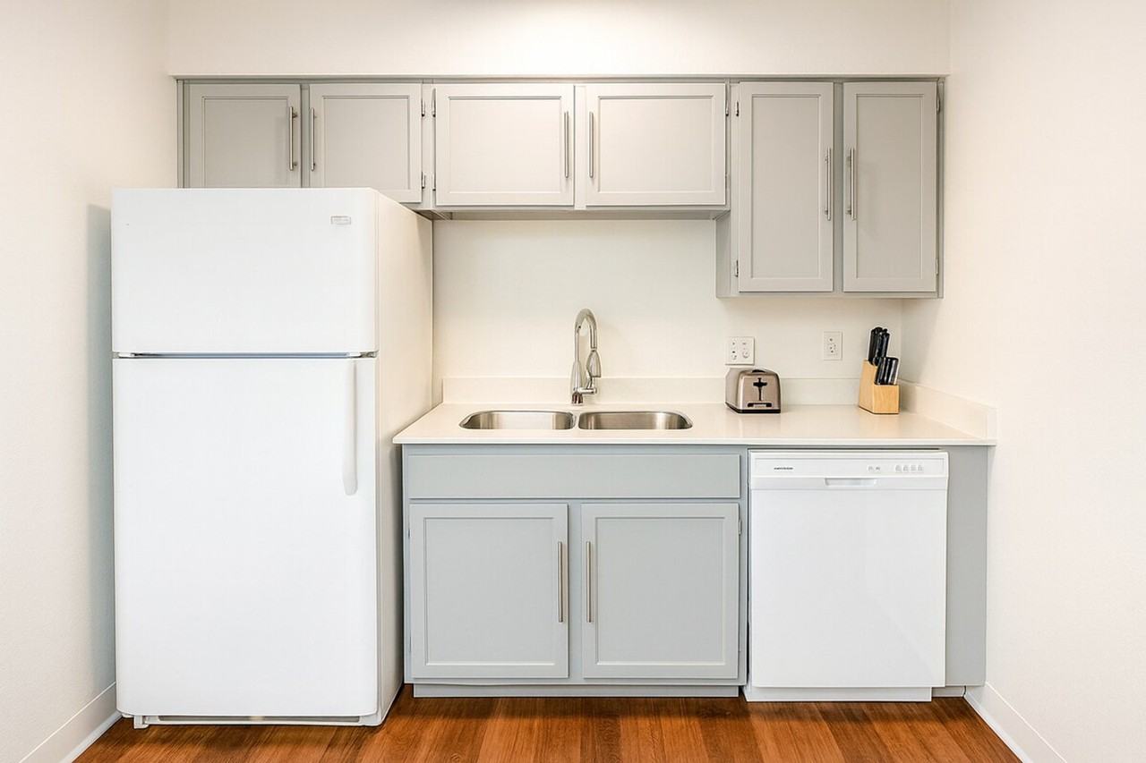 1040 Clayton Ln #1335308P - Photo 5 of 20