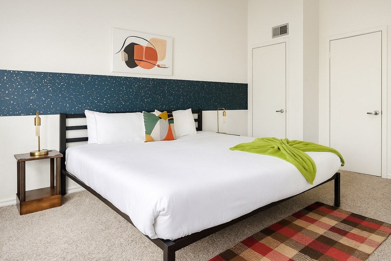 1040 Clayton Ln #1335308P - Photo 7 of 20