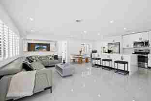 871 Nw 23rd Ter - Photo 1 of 1