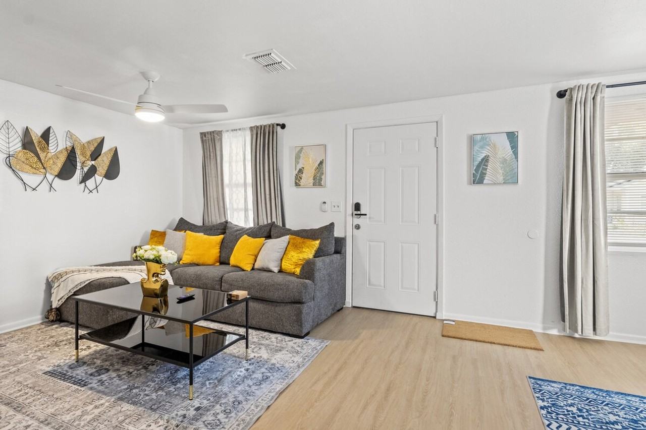 3721 E Clifton St #1343014P - Photo 3 of 25