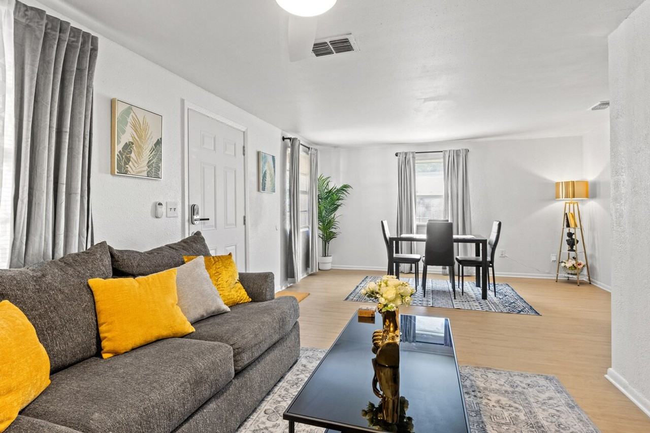 3721 E Clifton St #1343014P - Photo 5 of 25