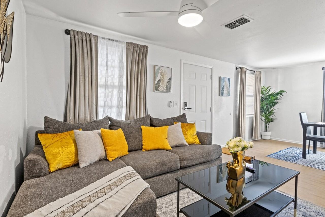 3721 E Clifton St #1343014P - Photo 6 of 25