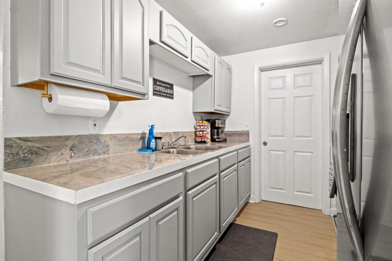 3721 E Clifton St #1343014P - Photo 3 of 25