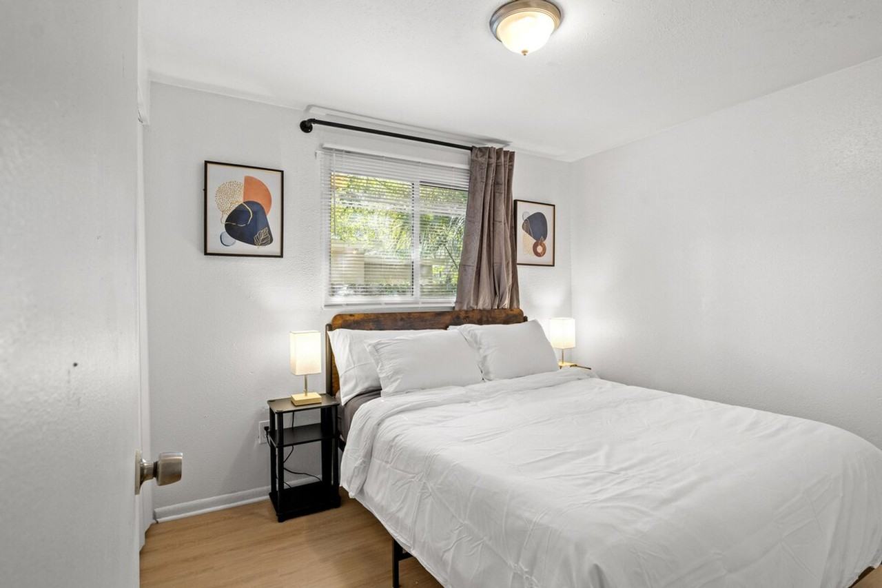 3721 E Clifton St #1343014P - Photo 4 of 25