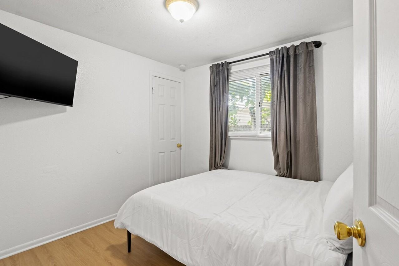 3721 E Clifton St #1343014P - Photo 2 of 25