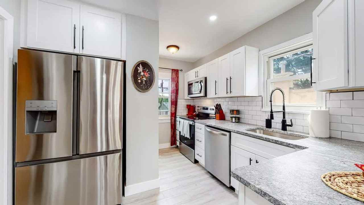 730 E Alameda Ave #1342423P - Photo 7 of 29