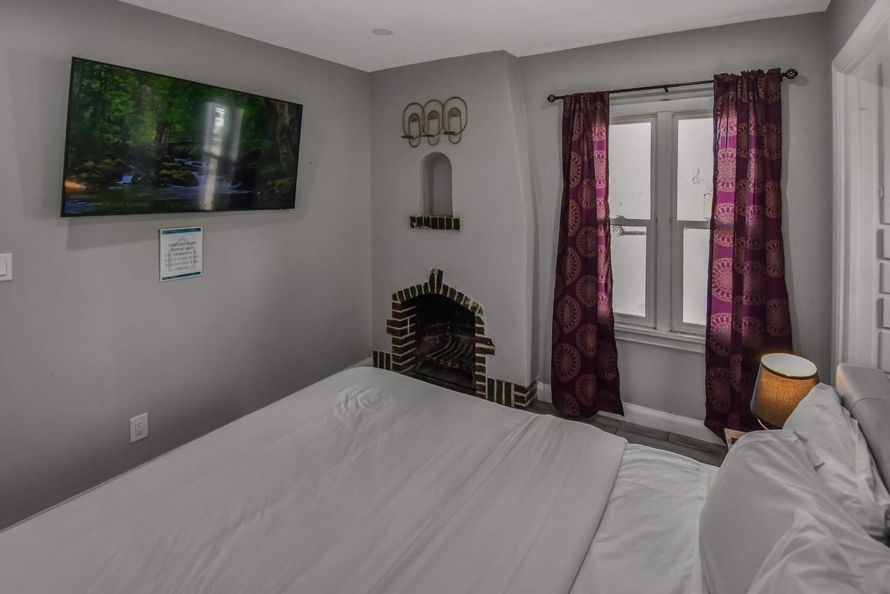 730 E Alameda Ave #1342423P - Photo 7 of 19