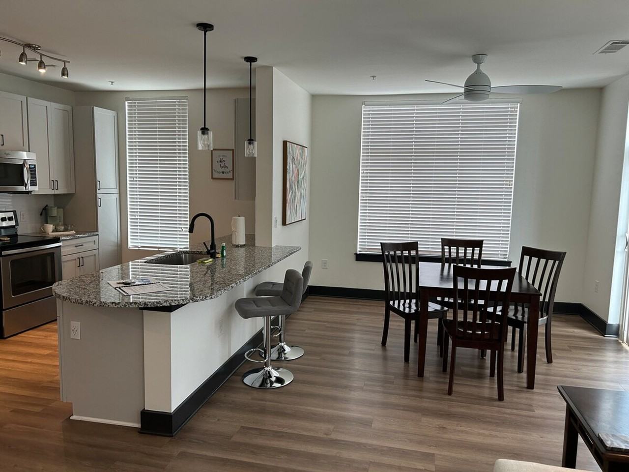 401 W Trade St #1344140P - Photo 3 of 29