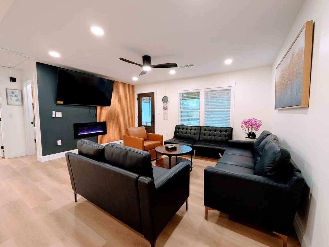 10 Burnett Ferry Rd Sw #1345541P - Photo 2 of 14