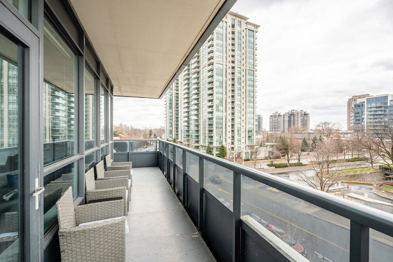 9 Sheppard Avenue East - Photo 4 of 63