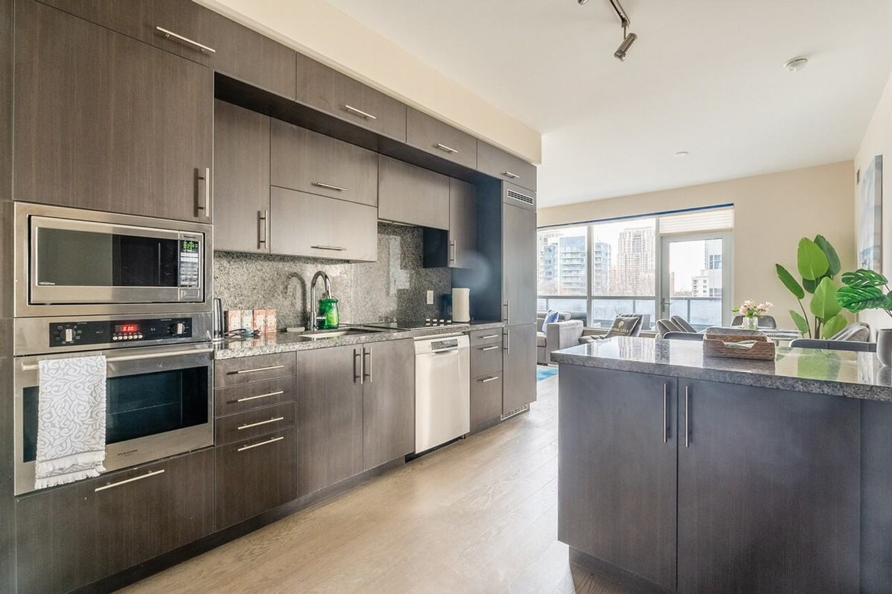 9 Sheppard Avenue East - Photo 6 of 63