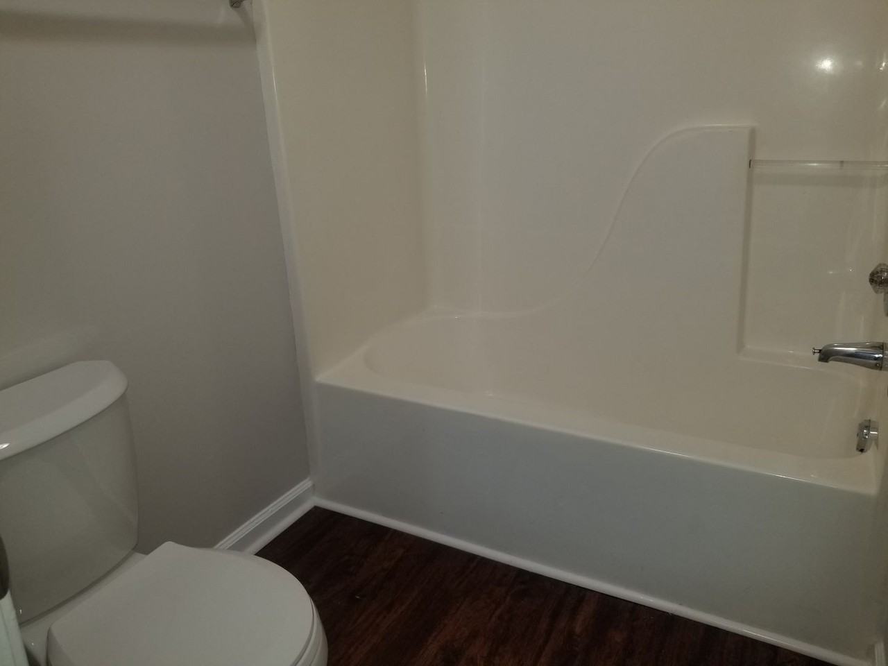 209 E Wilson St #81 - Photo 5 of 15