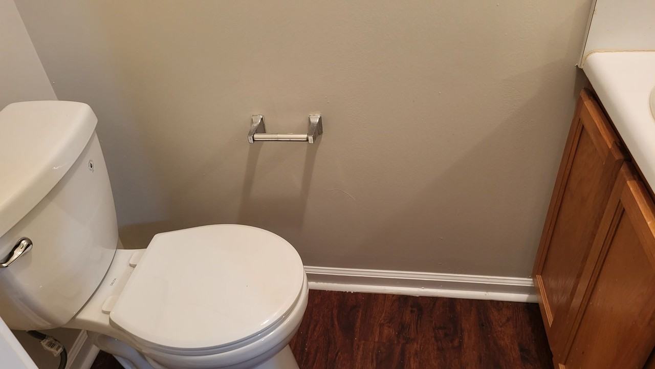 209 E Wilson St #81 - Photo 7 of 15