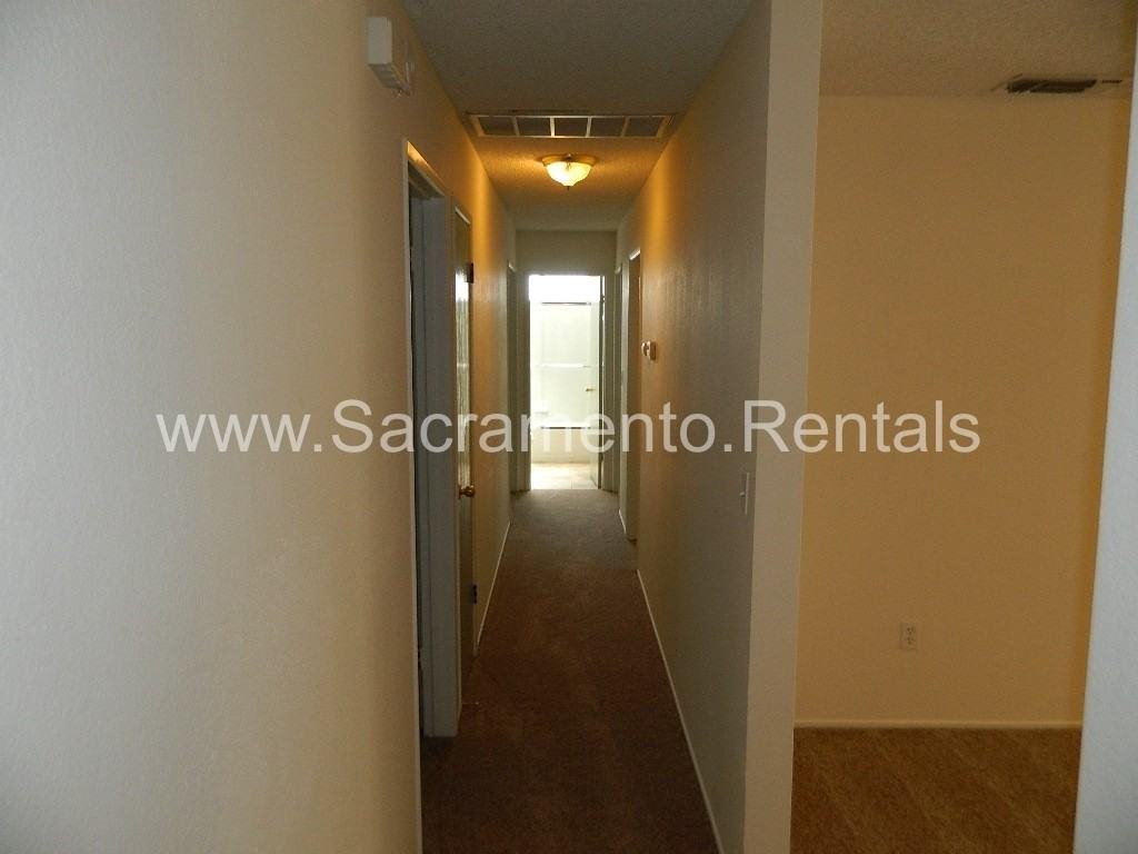 7271 Hayward Dr - Photo 7 of 14