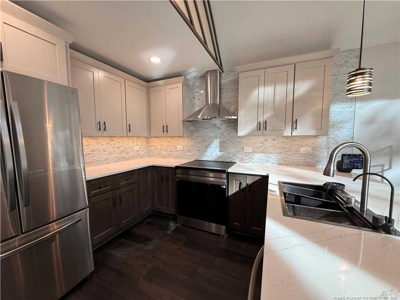 1610 Stonegate S - Photo 7 of 33